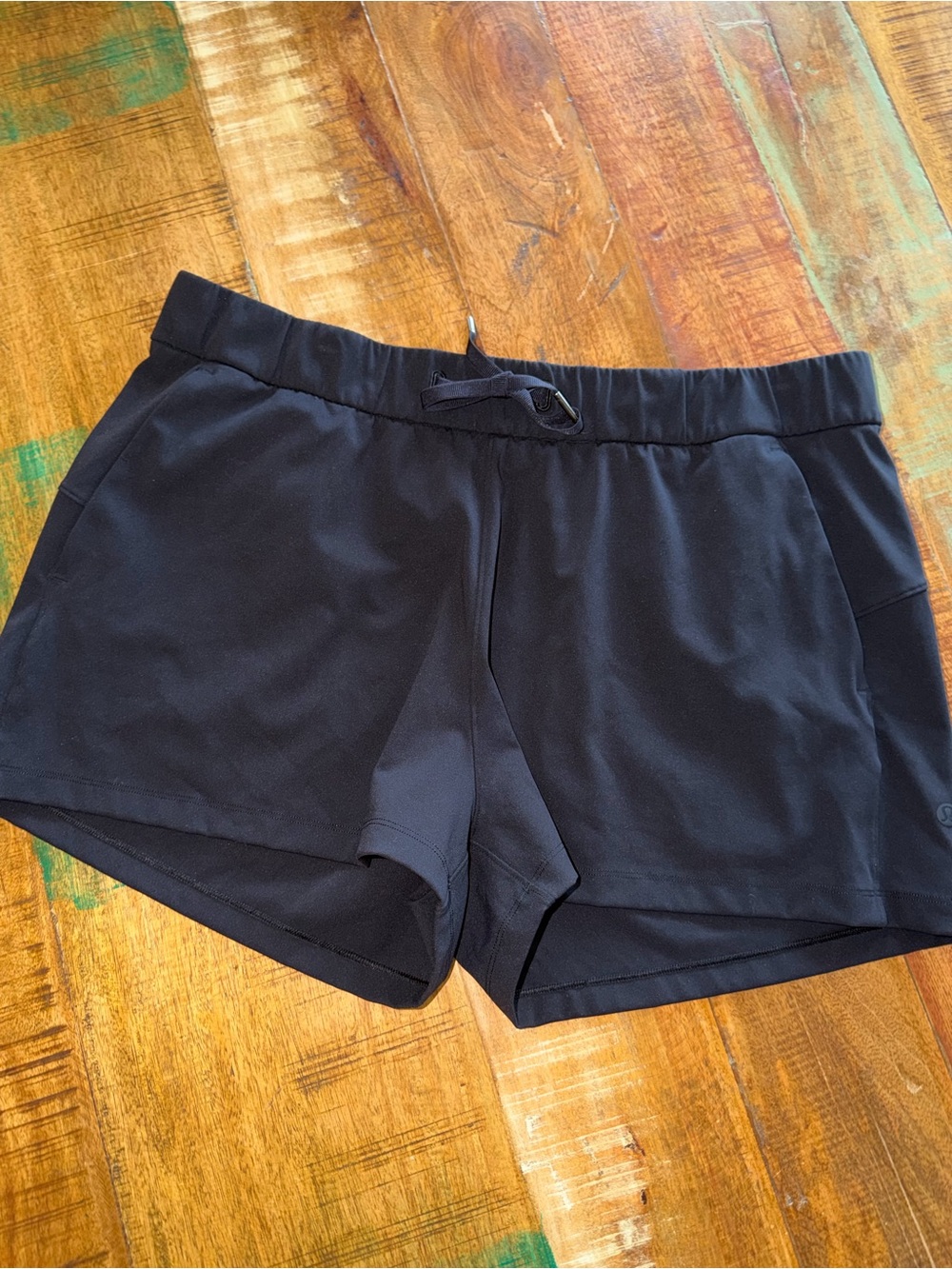 Lululemon black On The Fly shorts. Size 14. EUC